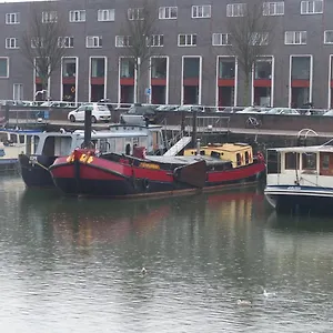 Boat-apartment Hoop Rotterdam